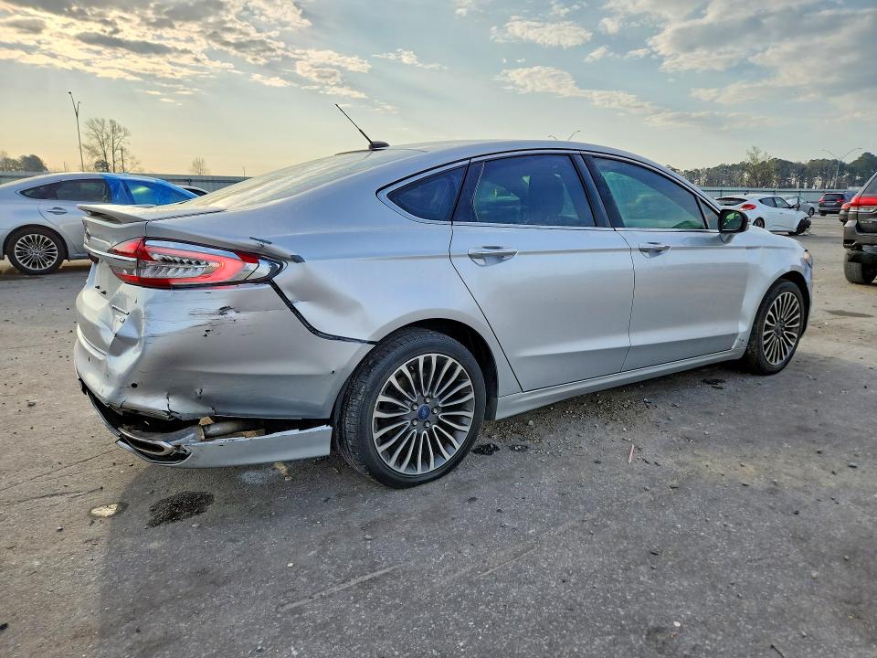 45470346 :رقم المزاد ، 3FA6P0D97JR188506 vin ، 2018 Ford Fusion مزاد بيع