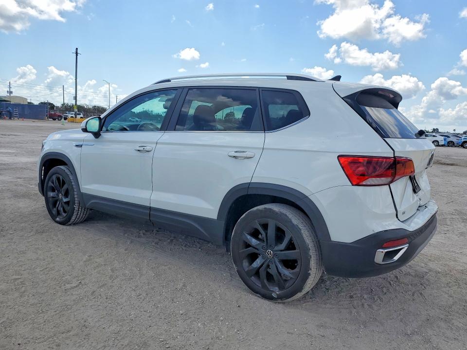 Продажа на аукционе авто 2024 Volkswagen Taos, vin: 3VVEX7B26RM007300, номер лота: 47735856