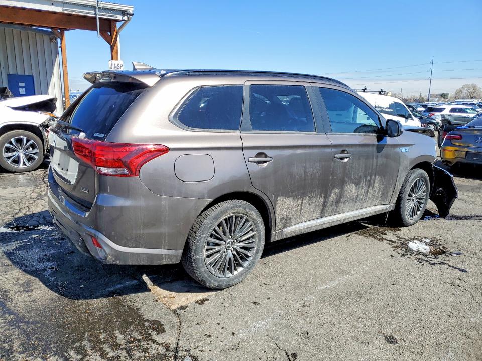Продаж на аукціоні авто 2022 Mitsubishi Outlander, vin: JA4J2VA73NZ018836, номер лоту: 46157736