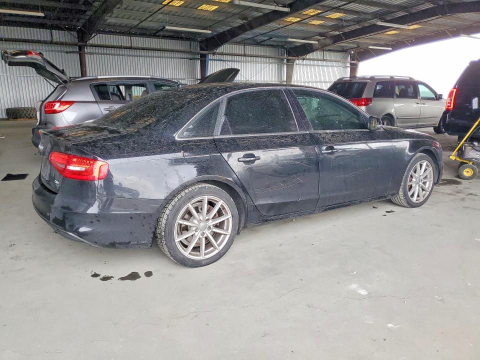 48302286 :رقم المزاد ، WAUFFAFL9FN014147 vin ، 2015 Audi A4 مزاد بيع