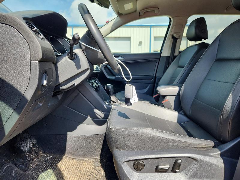 79018235 :رقم المزاد ، 3VV3B7AX9LM166516 vin ، 2020 Volkswagen Tiguan مزاد بيع