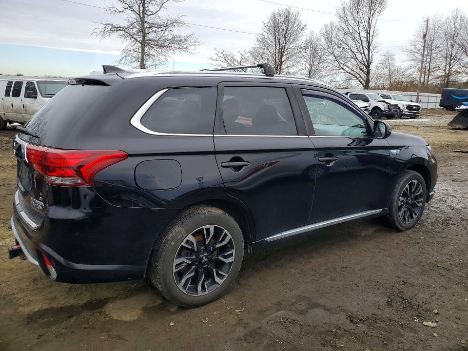 Продаж на аукціоні авто 2018 Mitsubishi Outlander, vin: JA4J24A55JZ057379, номер лоту: 79267835