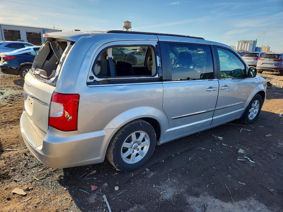 Auction sale of the 2011 Chrysler Town & Country, vin: 2A4RR5DG6BR605015, lot number: 46325956