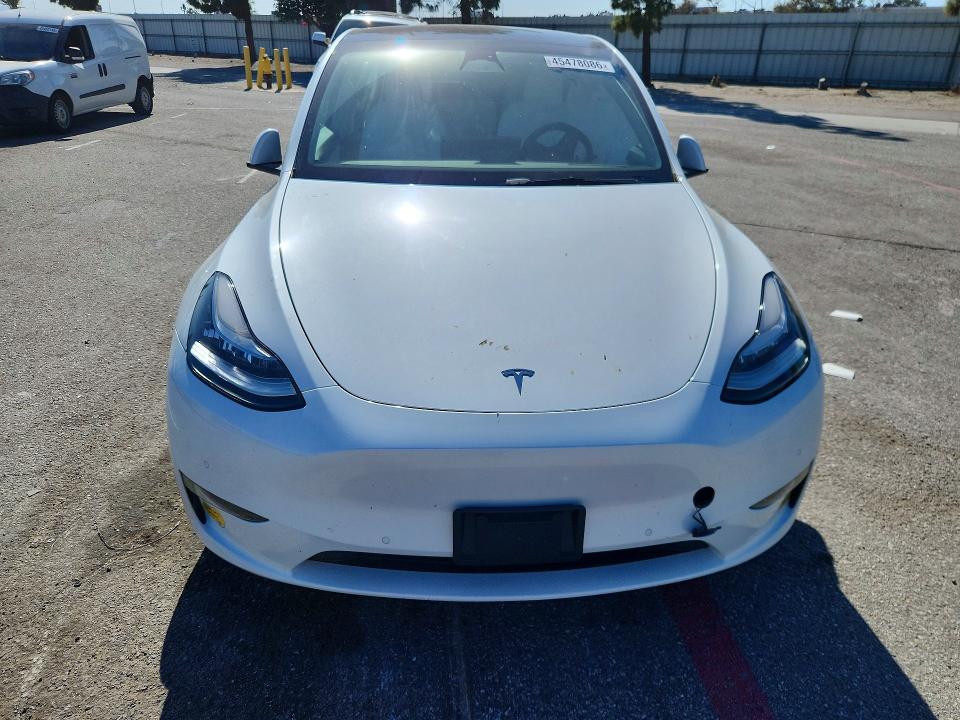 45478086 :رقم المزاد ، 7SAYGDEEXNF331917 vin ، 2022 Tesla Model Y مزاد بيع