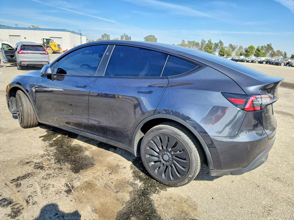 Продажа на аукционе авто 2024 Tesla Model Y, vin: 7SAYGDEEXRA241735, номер лота: 47279956