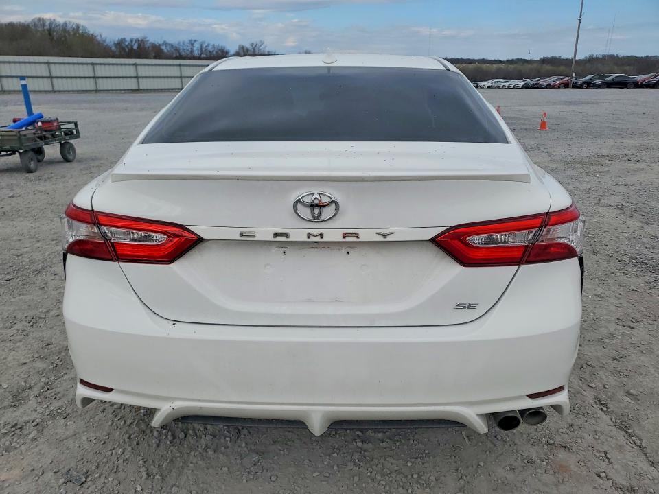 45607436 :رقم المزاد ، 4T1G11AK0LU324494 vin ، 2020 Toyota Camry مزاد بيع