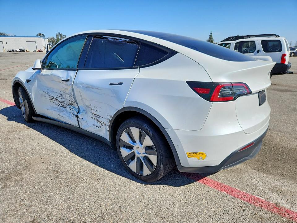 45478086 :رقم المزاد ، 7SAYGDEEXNF331917 vin ، 2022 Tesla Model Y مزاد بيع