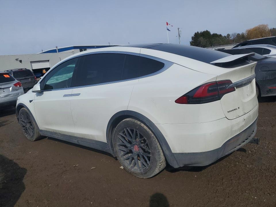 45505726 :رقم المزاد ، 5YJXCBE28JF119736 vin ، 2018 Tesla Model X مزاد بيع