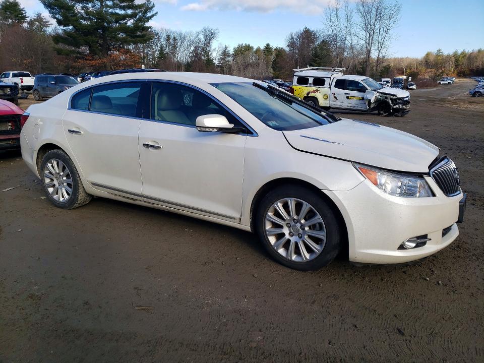 41990026 :رقم المزاد ، 1G4GC5E34DF334147 vin ، 2013 Buick Lacrosse مزاد بيع