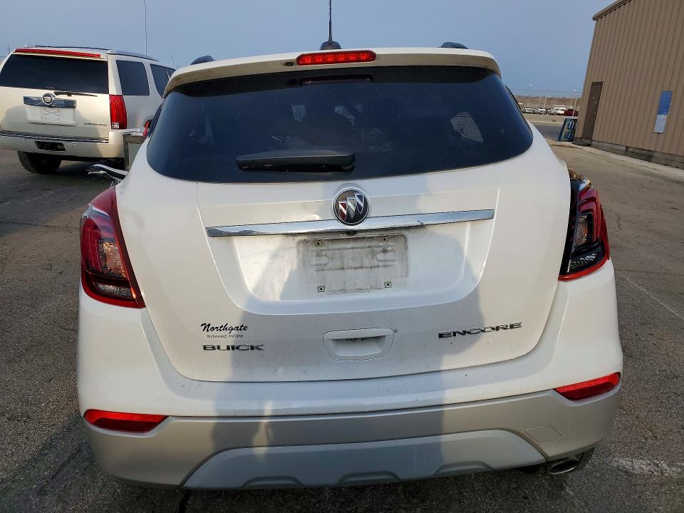 46618936 :رقم المزاد ، KL4CJBSB0JB538654 vin ، 2018 Buick Encore مزاد بيع