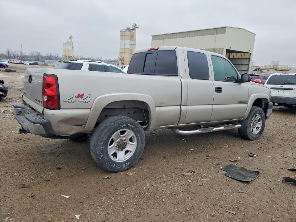 Продажа на аукционе авто 2005 Chevrolet Silverado, vin: 1GCHK292X5E131895, номер лота: 79415375