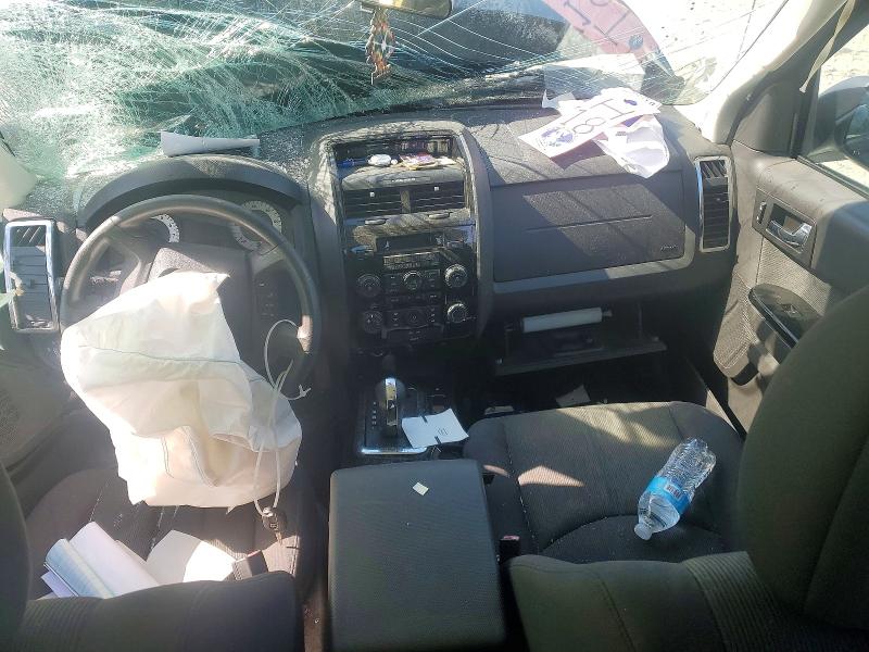 2011 Mazda Tribute მანქანა იყიდება აუქციონზე, vin: 4F2CY0C74BKM02545, აუქციონის ნომერი: 46941626
