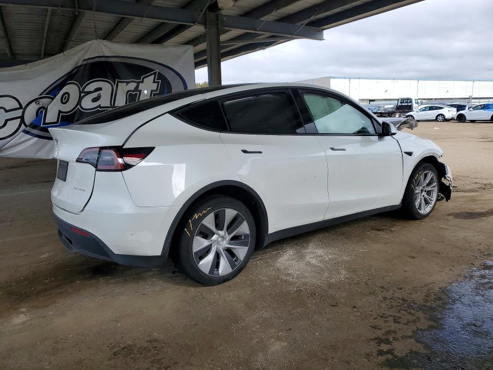 Продажа на аукционе авто 2023 Tesla Model Y, vin: 7SAYGDEEXPF638958, номер лота: 79735155