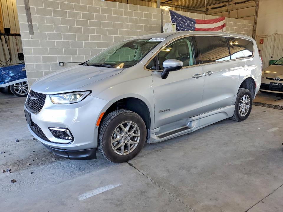 47630706 :رقم المزاد ، 2C4RC1BG0PR591624 vin ، 2023 Chrysler Pacifica مزاد بيع