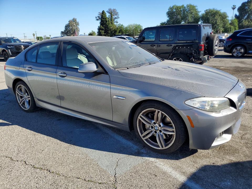 47203356 :رقم المزاد ، WBAFR9C51BC271286 vin ، 2011 Bmw 550 مزاد بيع