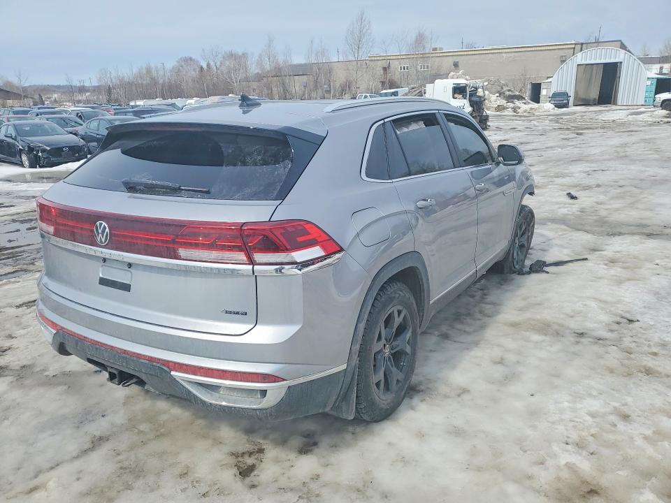 47062126 :رقم المزاد ، 1V2BE2CA2RC244222 vin ، 2024 Volkswagen Atlas Cross Sport مزاد بيع