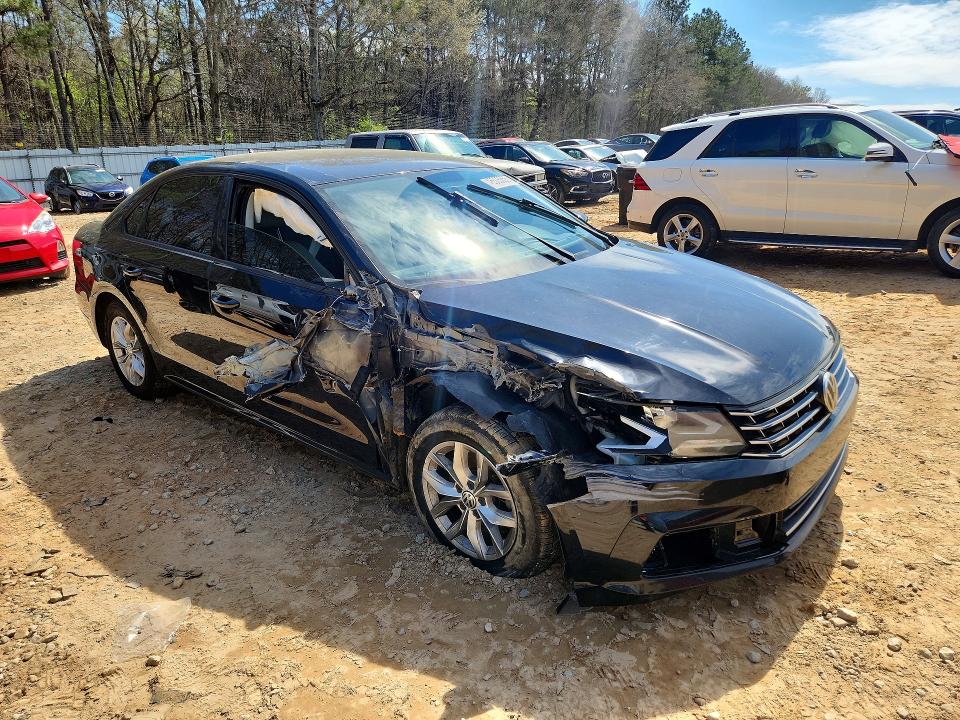 46505056 :رقم المزاد ، 1VWAA7A31JC023710 vin ، 2018 Volkswagen Passat مزاد بيع