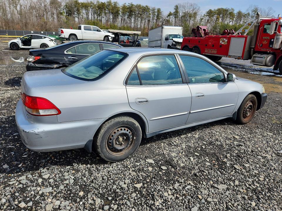 2001 Hond Accord მანქანა იყიდება აუქციონზე, vin: 1HGCG65571A083195, აუქციონის ნომერი: 41602986