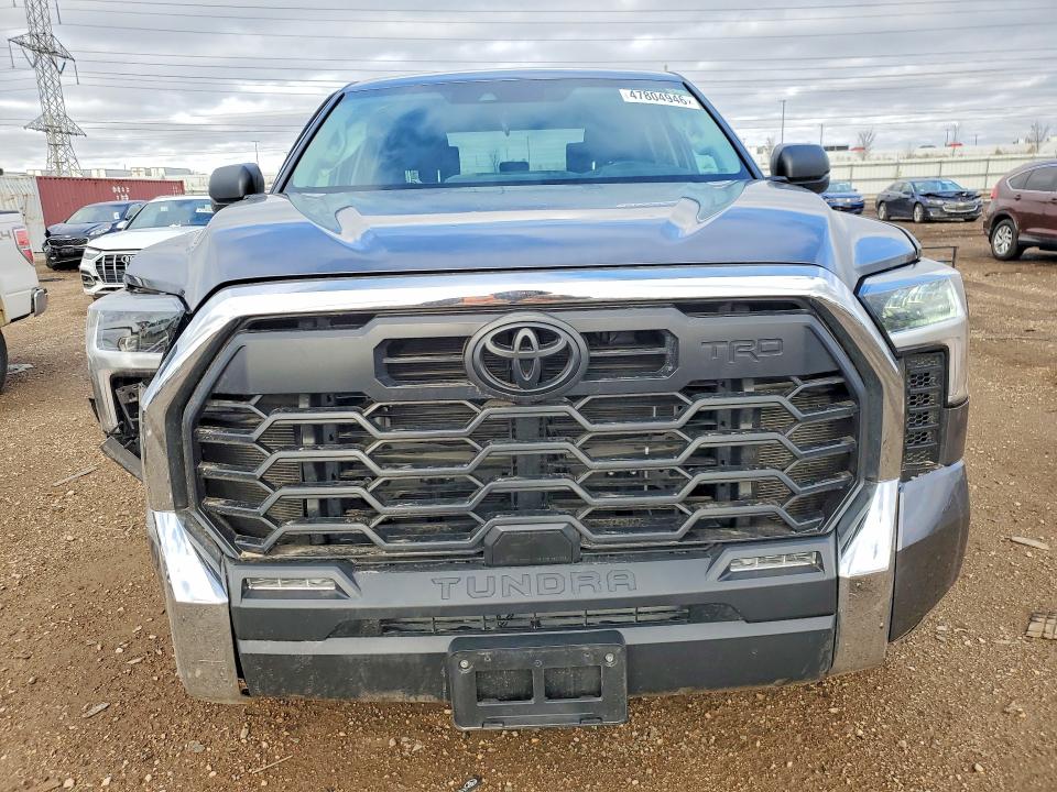 47804946 :رقم المزاد ، 5TFLA5DB0PX112138 vin ، 2023 Toyota Tundra مزاد بيع