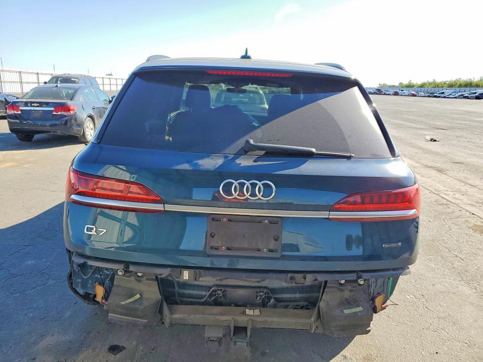 Продажа на аукционе авто 2021 Audi Q7, vin: WA1LXAF78MD021304, номер лота: 79976405