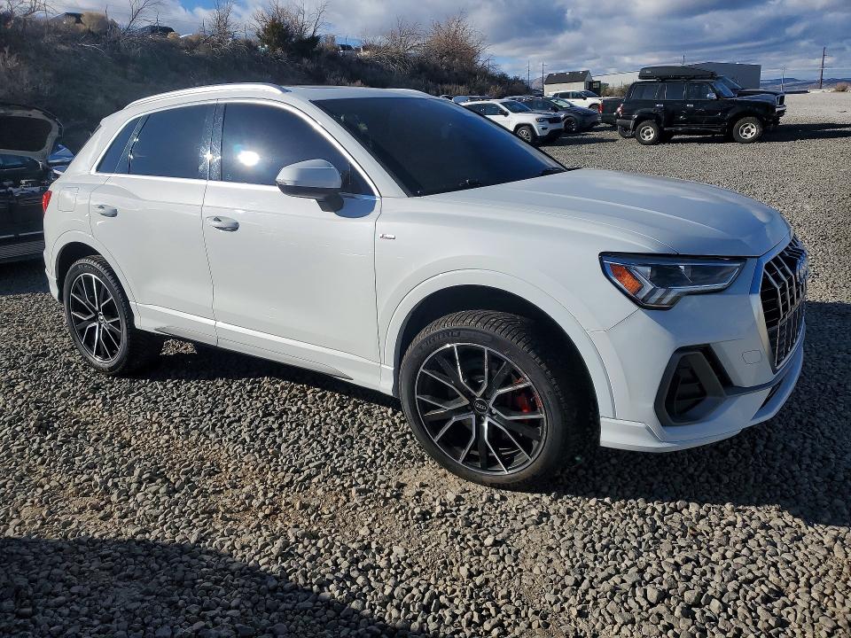 Продажа на аукционе авто 2020 Audi Q3, vin: WA1EECF33L1058428, номер лота: 41586436