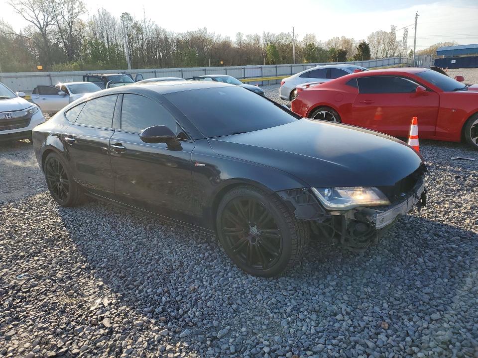 46668356 :رقم المزاد ، WAUWGAFC7FN012104 vin ، 2015 Audi A7 مزاد بيع