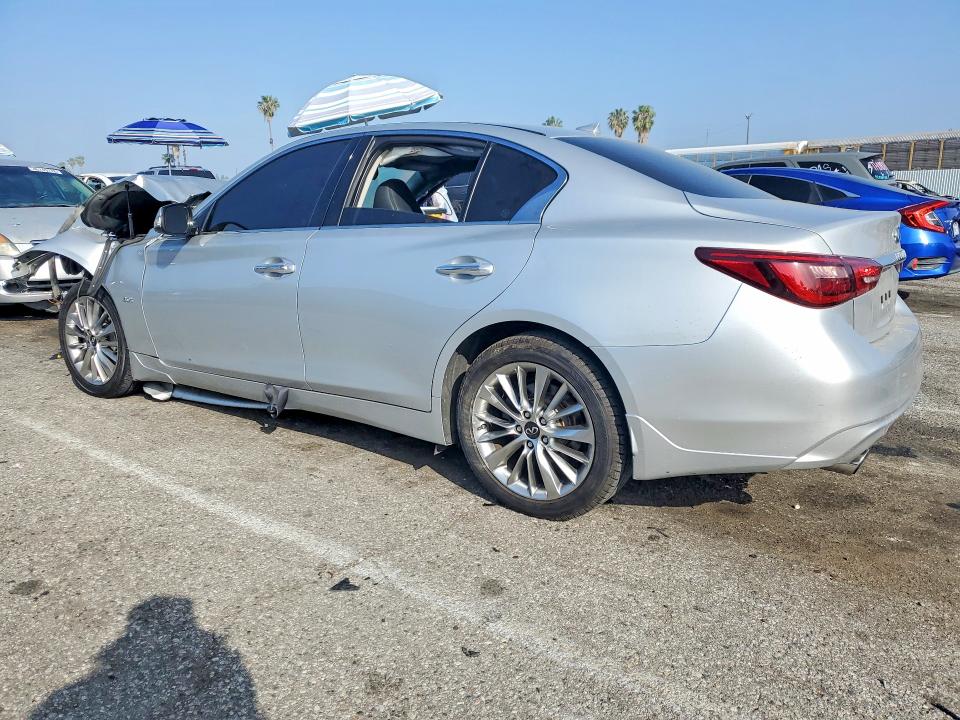 47211326 :رقم المزاد ، JN1EV7AP0LM208309 vin ، 2020 Infiniti Q50 مزاد بيع