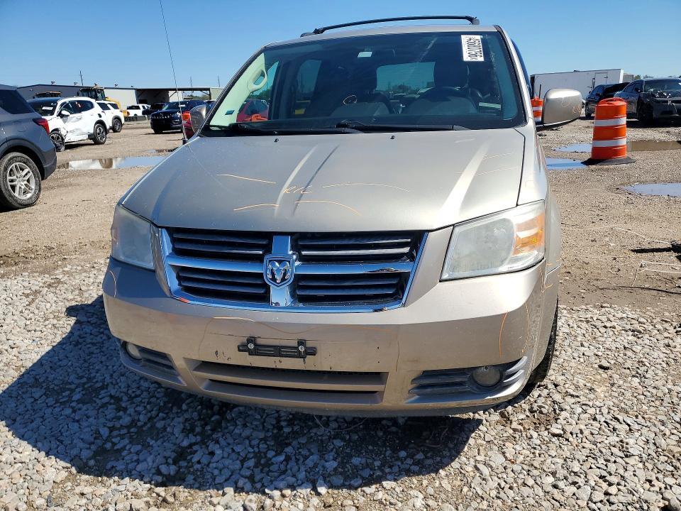 45680756 :رقم المزاد ، 1D8HN54P08B147798 vin ، 2008 Dodge Grand Caravan مزاد بيع