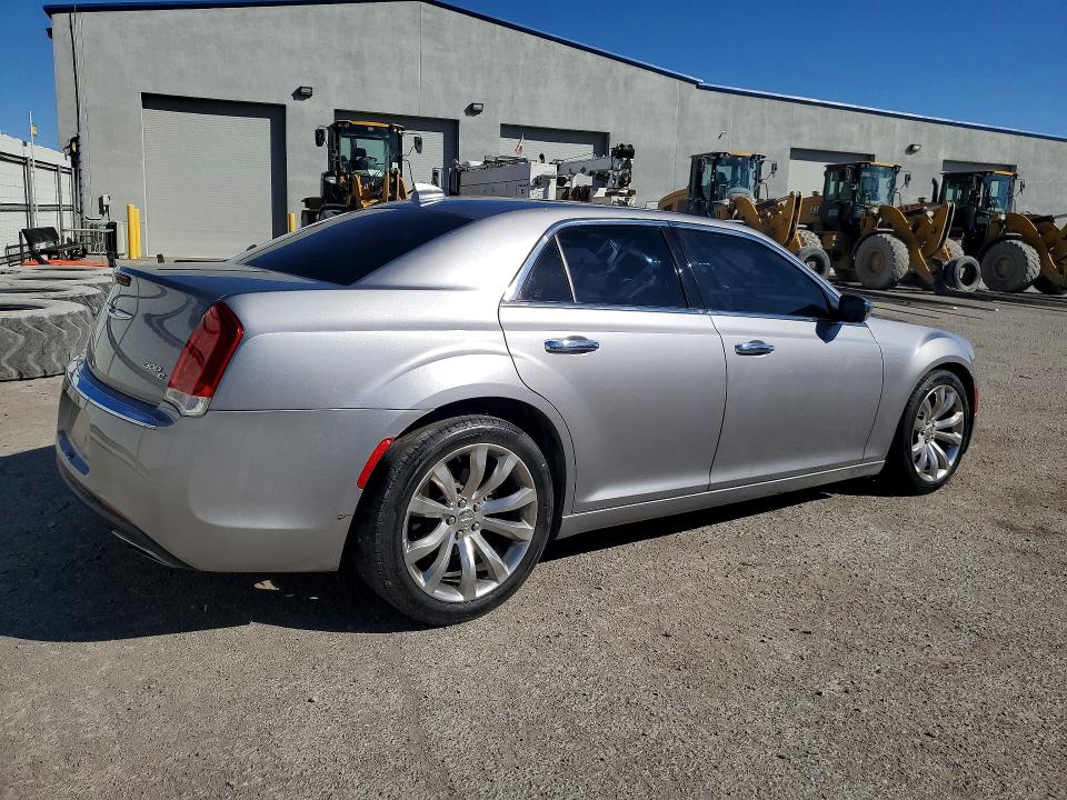 Продаж на аукціоні авто 2017 Chrysler 300c, vin: 2C3CCAEGXHH668898, номер лоту: 45813016