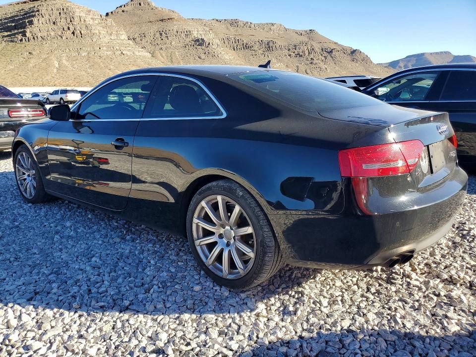 Продажа на аукционе авто 2011 Audi A5, vin: WAUVFAFR5BA071818, номер лота: 45464796