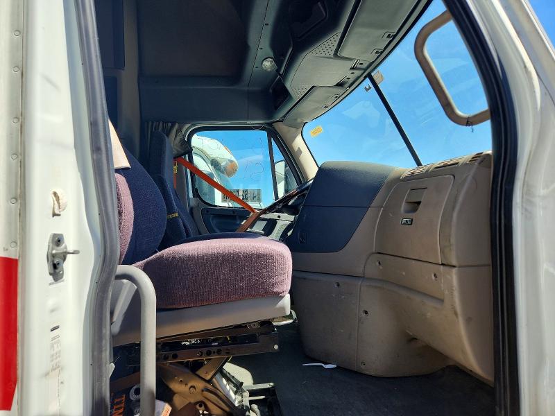 2018 Freightliner Cascadia 125 მანქანა იყიდება აუქციონზე, vin: 3AKJGLDR2JDJU7223, აუქციონის ნომერი: 41627716