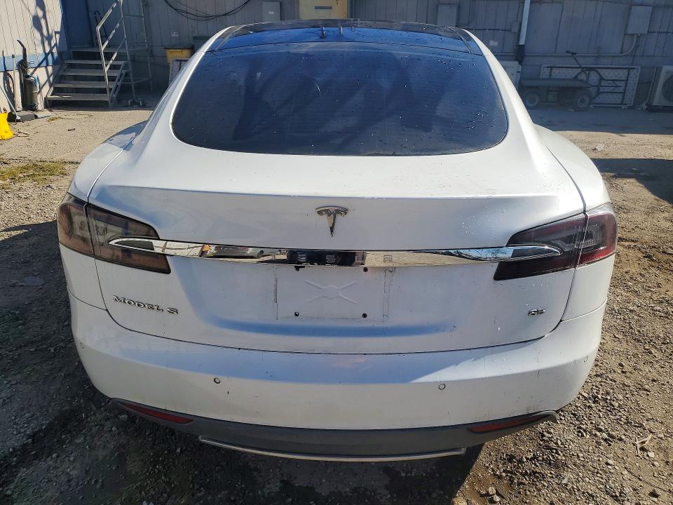 Продажа на аукционе авто 2014 Tesla Model S, vin: 5YJSA1H18EFP49338, номер лота: 46700596