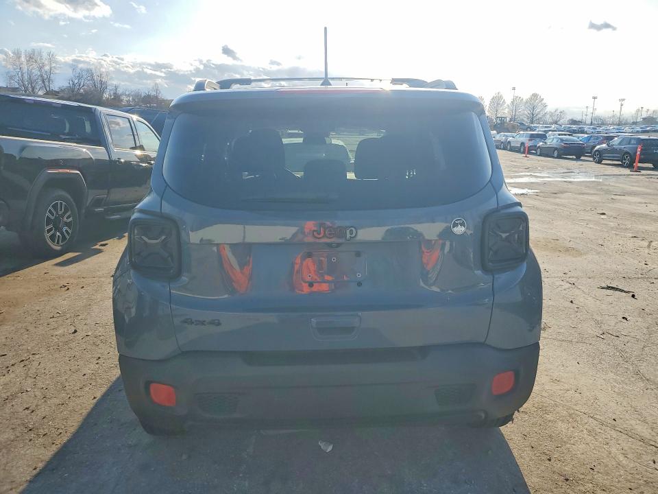 Продажа на аукционе авто 2018 Jeep Renegade, vin: ZACCJBAB5JPH65397, номер лота: 41648046