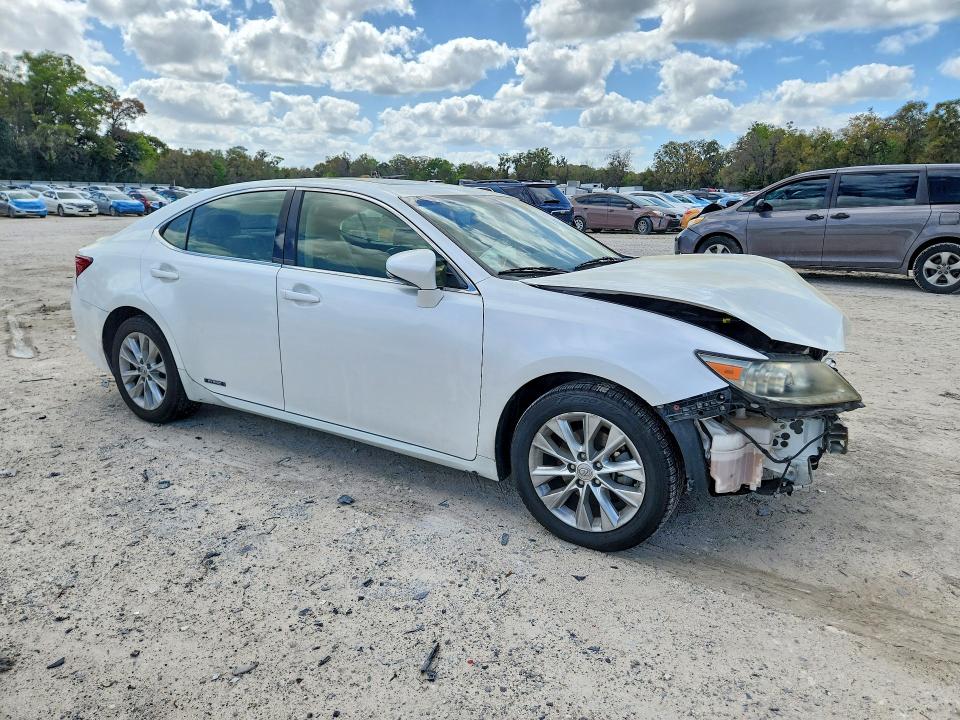 46177706 :رقم المزاد ، JTHBW1GG3D2033244 vin ، 2013 Lexus Es 300h مزاد بيع