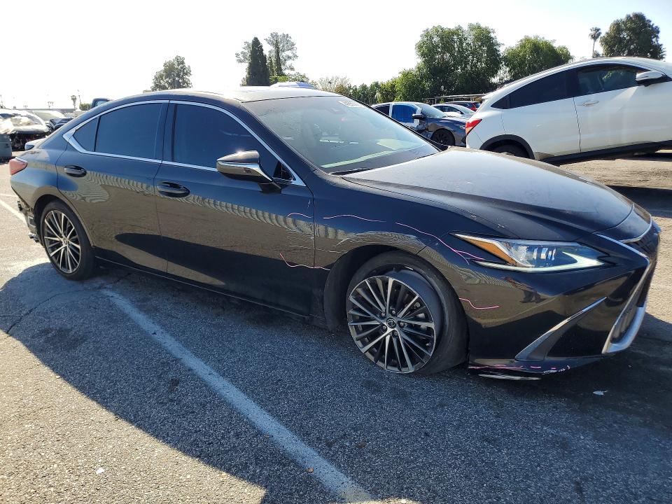 41966806 :رقم المزاد ، 58ADA1C11PU032472 vin ، 2023 Lexus Es 300h مزاد بيع
