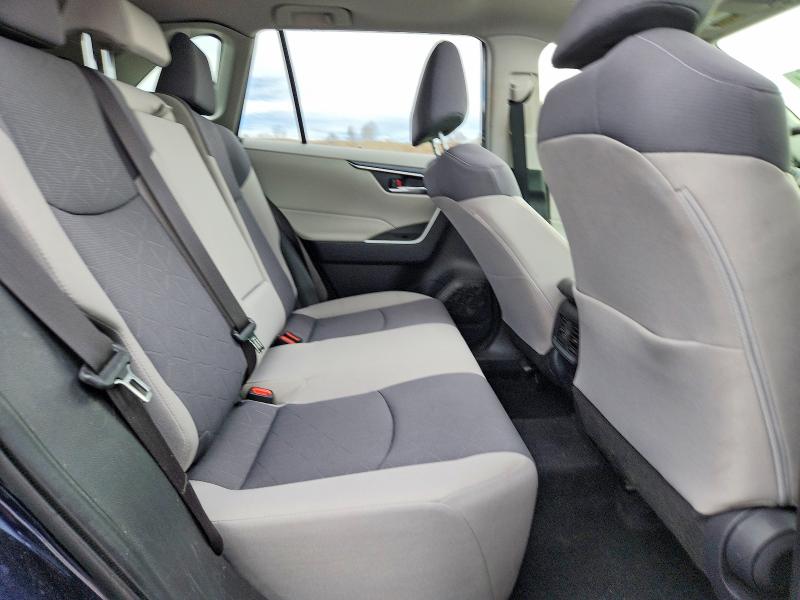 Продажа на аукционе авто 2019 Toyota Rav4, vin: JTMP1RFV7KD039313, номер лота: 45981436