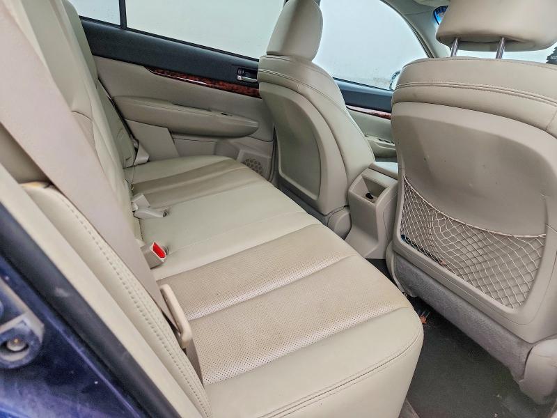 79829135 :رقم المزاد ، 4S4BRBKC6B3437838 vin ، 2011 Subaru Outback مزاد بيع