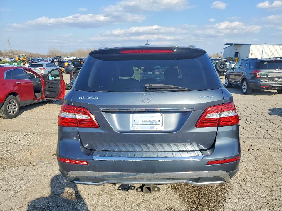 2015 Mercedes-benz Ml მანქანა იყიდება აუქციონზე, vin: 4JGDA5HB4FA563018, აუქციონის ნომერი: 47579546