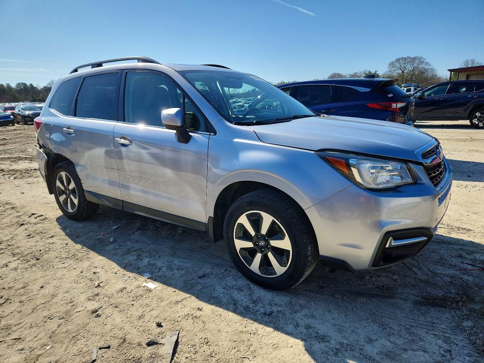 Продажа на аукционе авто 2018 Subaru Forester, vin: JF2SJAJC0JH536827, номер лота: 46145596