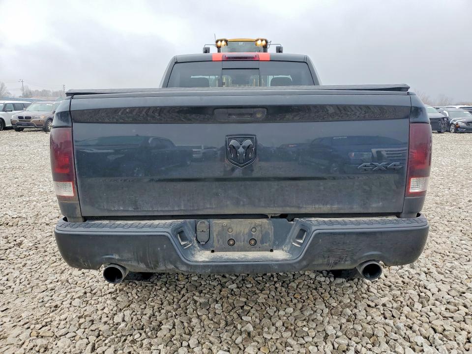78472225 :رقم المزاد ، 3C6JR7AT7JG165379 vin ، 2018 Ram 1500 مزاد بيع