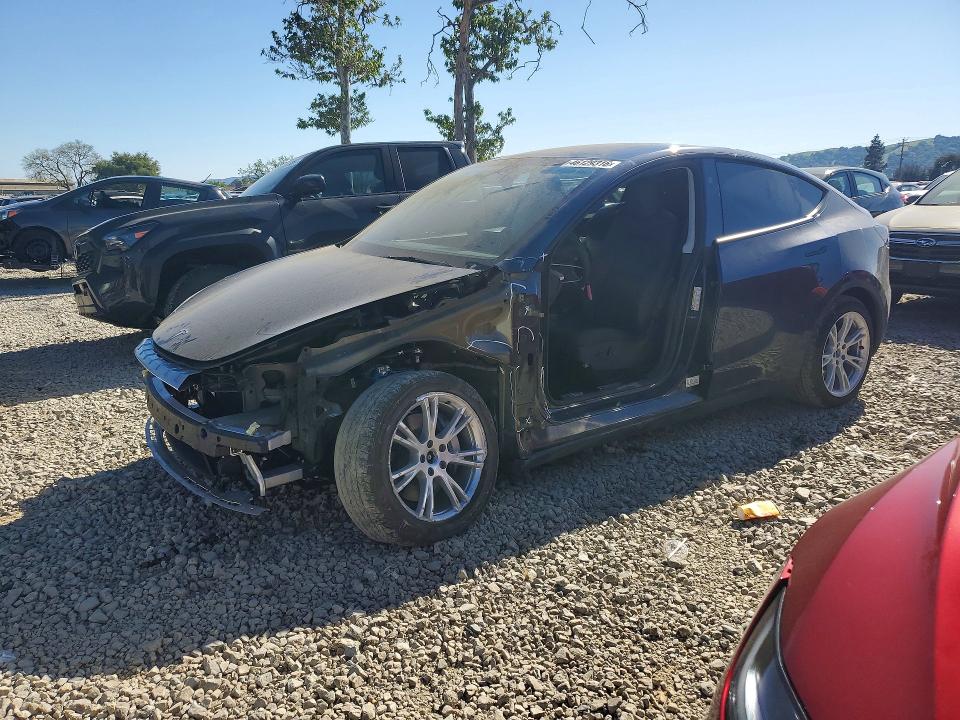 2025 Tesla Model Y მანქანა იყიდება აუქციონზე, vin: 7SAYGDEE6SF282436, აუქციონის ნომერი: 46129316