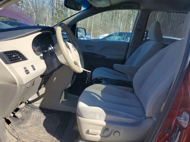 79215955 :رقم المزاد ، 5TDKK3DC3BS119010 vin ، 2011 Toyota Sienna مزاد بيع