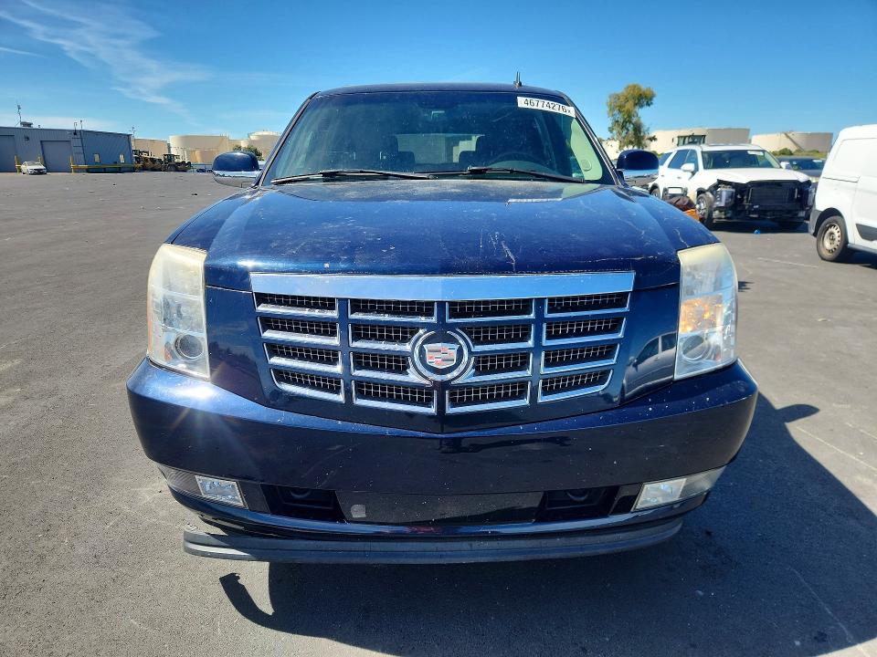 2007 Cadillac Escalade მანქანა იყიდება აუქციონზე, vin: 1GYFK63867R294416, აუქციონის ნომერი: 46774276