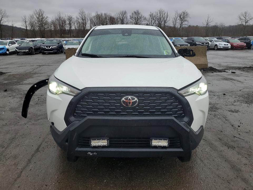 Продажа на аукционе авто 2022 Toyota Corolla Cross, vin: 7MUAAABG4NV023504, номер лота: 45972146
