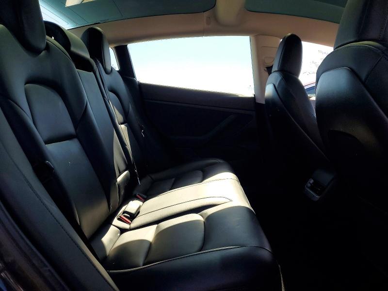 79821405 :رقم المزاد ، 5YJ3E1EB0LF638074 vin ، 2020 Tesla Model 3 مزاد بيع
