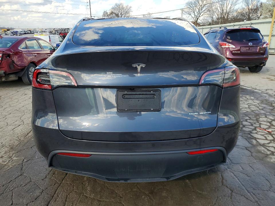 2025 Tesla Model Y მანქანა იყიდება აუქციონზე, vin: 7SAYGDEEXSA363551, აუქციონის ნომერი: 79834085