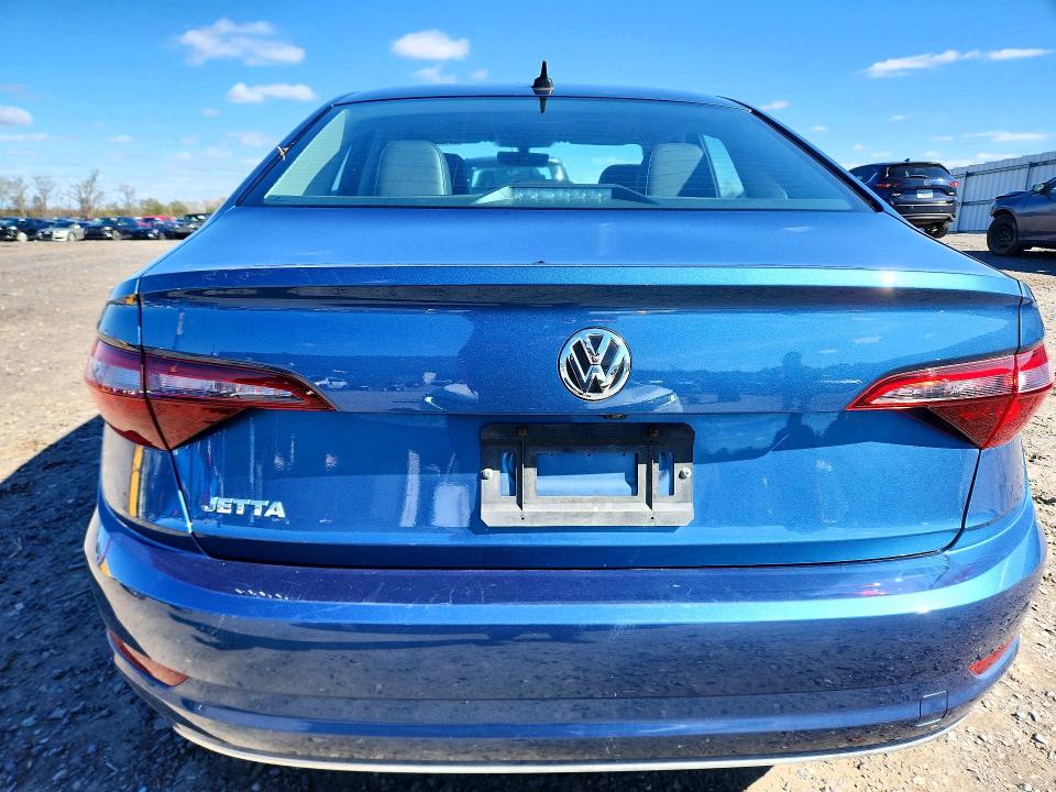 46522276 :رقم المزاد ، 3VWC57BU7MM095535 vin ، 2021 Volkswagen Jetta مزاد بيع