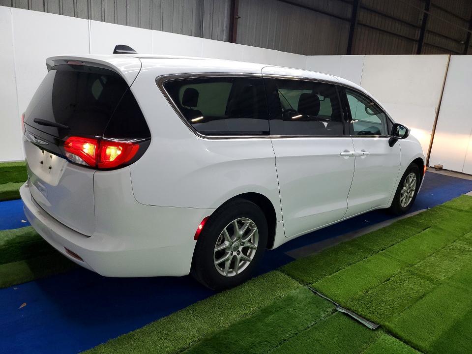 47382576 :رقم المزاد ، 2C4RC1CG4PR602588 vin ، 2023 Chrysler Voyager مزاد بيع