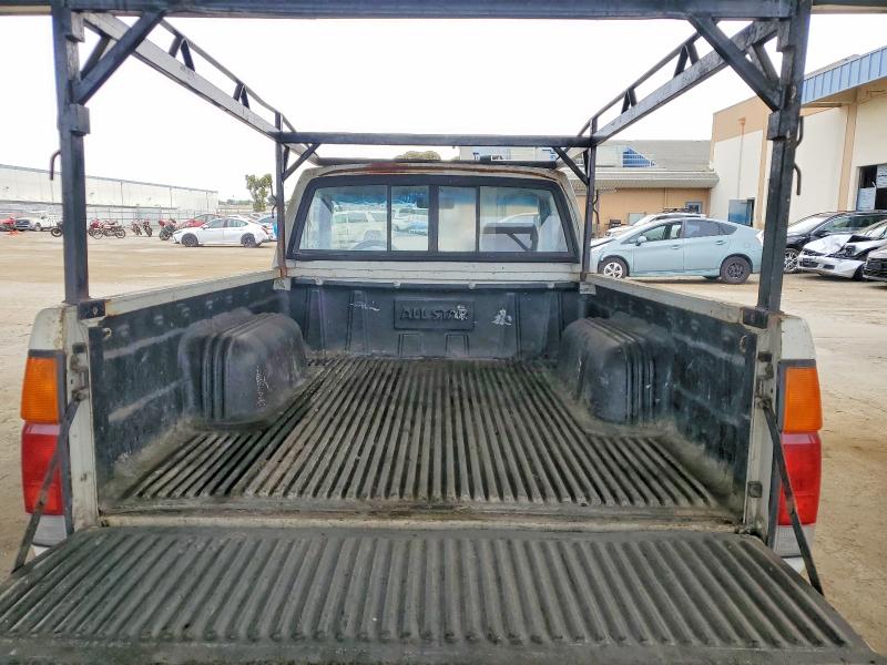 47153376 :رقم المزاد ، 1N6ND11S9KC364903 vin ، 1989 Nissan Truck مزاد بيع
