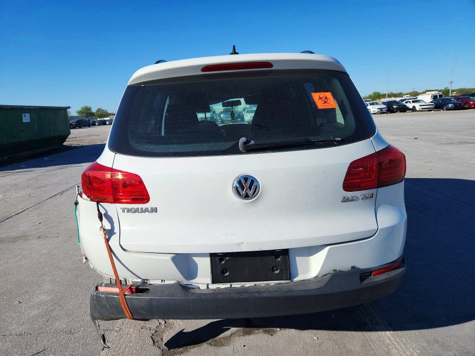 2015 Volkswagen Tiguan მანქანა იყიდება აუქციონზე, vin: WVGAV7AX3FW542995, აუქციონის ნომერი: 79646445